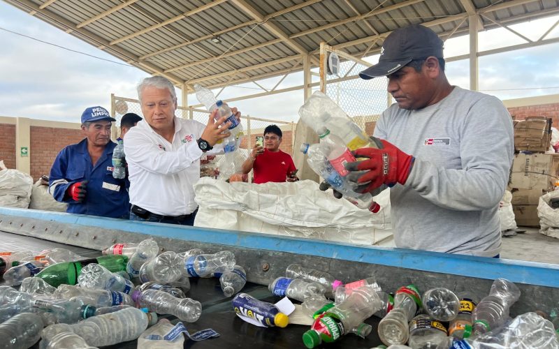 Romero La Puente resaltó el potencial del distrito para fortalecer el reaprovechamiento de residuos y ampliar la participación ciudadana en el reciclaje.