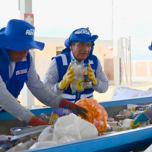 Ministerio del Ambiente impulsa formalización de recicladores y mejora gestión de residuos en 11 ciudades